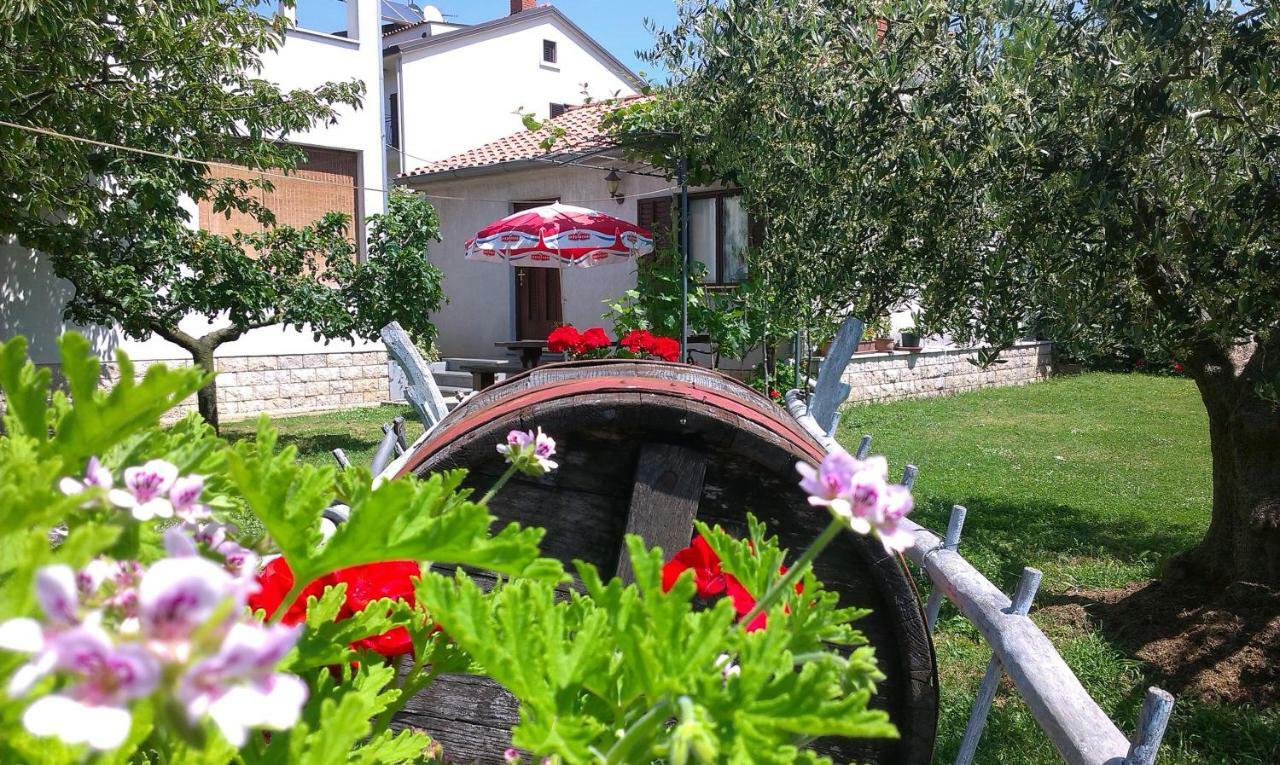 Studio Benassi Poreč Buitenkant foto